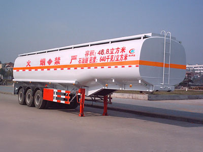 49立方易燃液体罐式运输半挂车